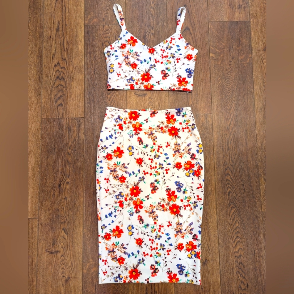 Express | Floral Print Skirt Set - Size 4 / M